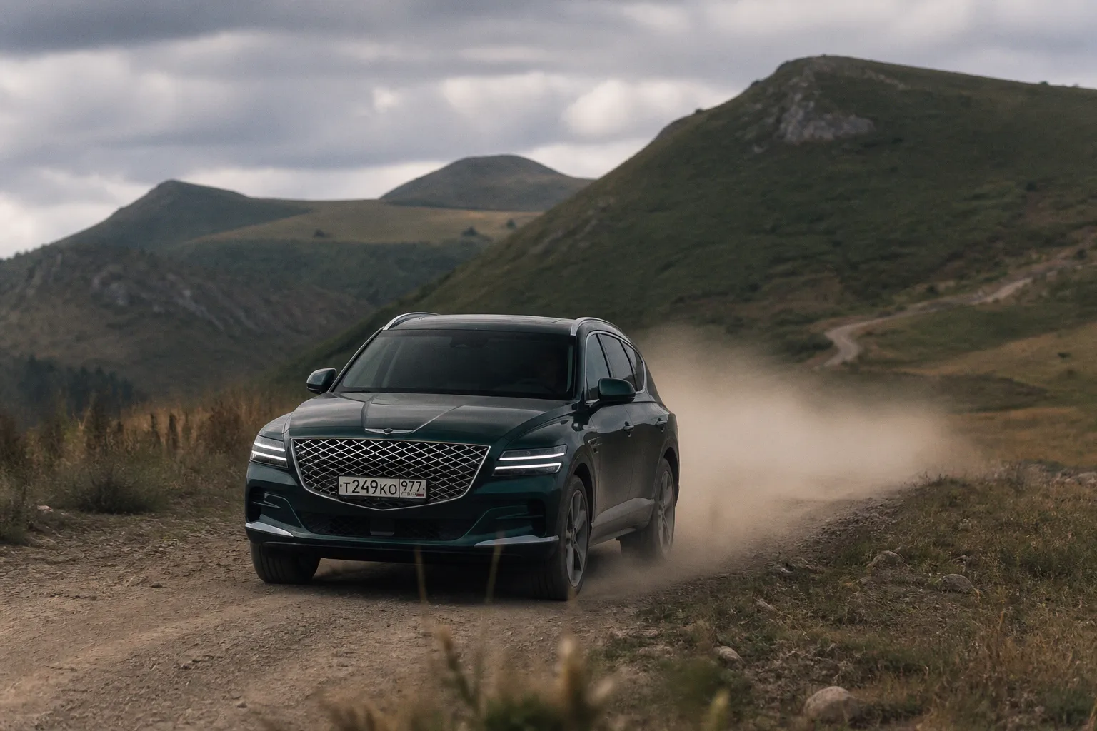 Genesis GV80 Hybrid: первый серийный гибрид бренда с акцентом на электротягу