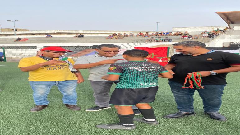 تتويج فريق جمعية نادي الفهد الرياضي بكأس دوري عيد العرش المجيد في كرة القدم